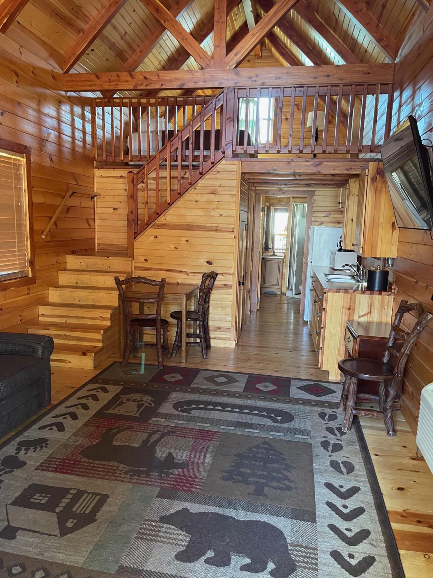 Cabins Of Mackinac & Lodge Макіно-Сіті Екстер'єр фото