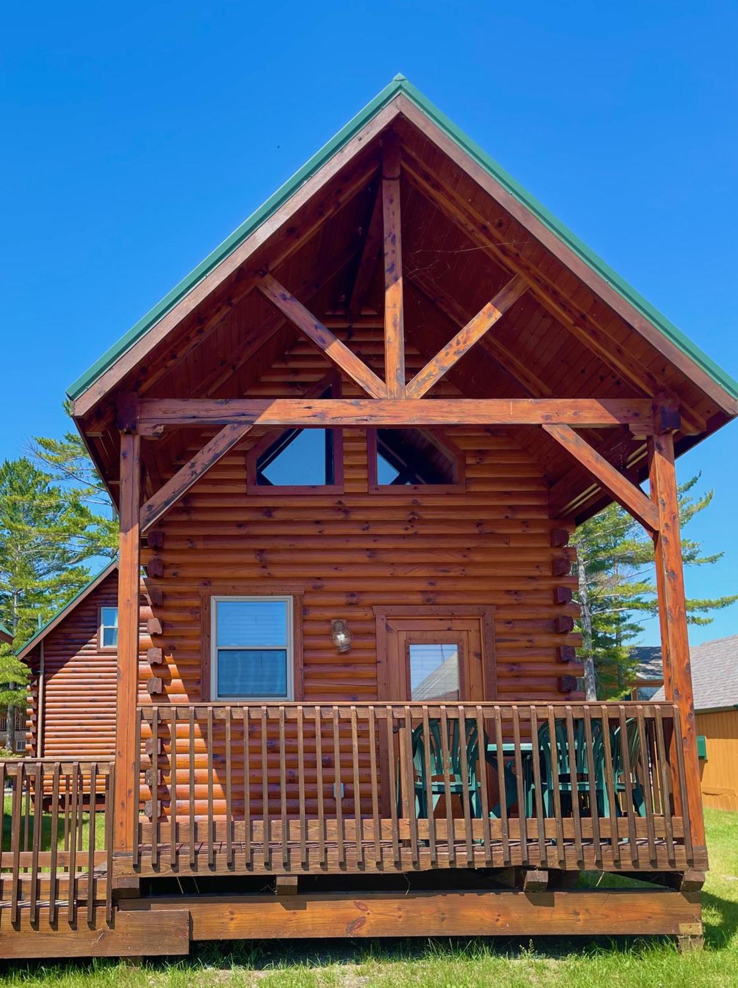 Cabins Of Mackinac & Lodge Макіно-Сіті Екстер'єр фото