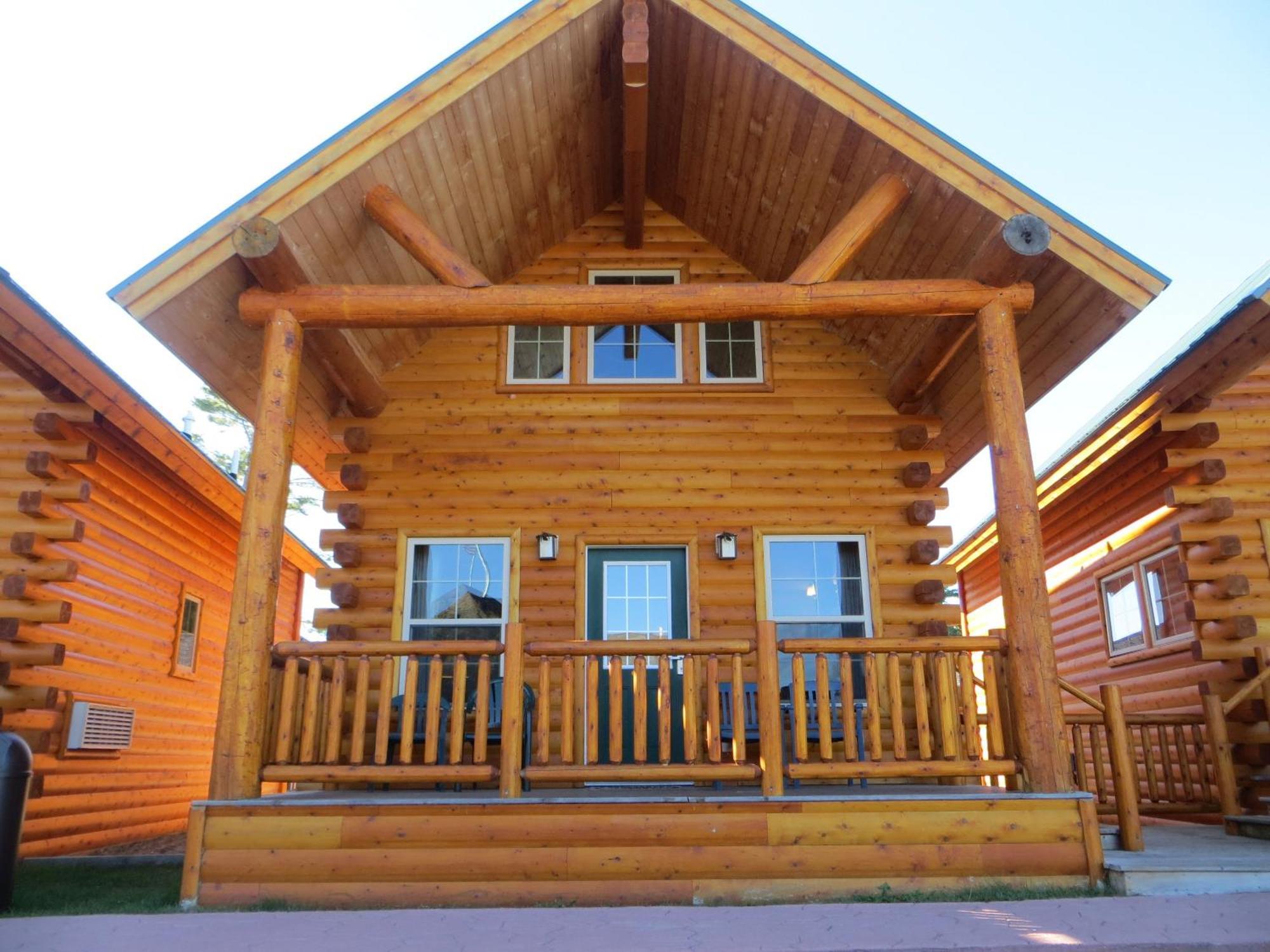 Cabins Of Mackinac & Lodge Макіно-Сіті Екстер'єр фото